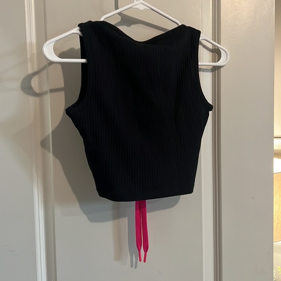 Tank - Picture 4 of 4